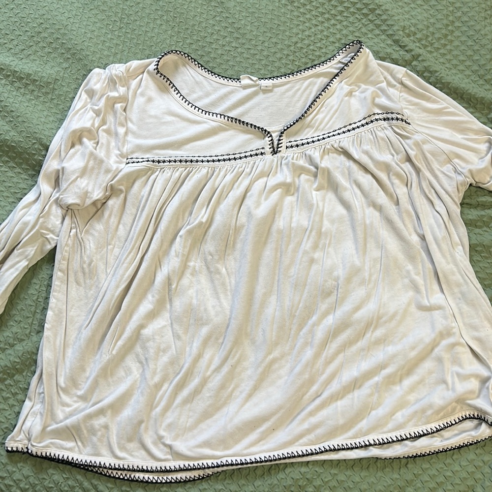 GAP long sleeve shirt